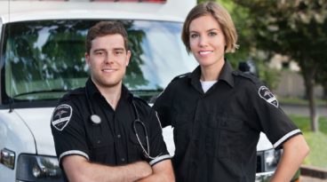 What's the Difference Between an EMT and a Paramedic?