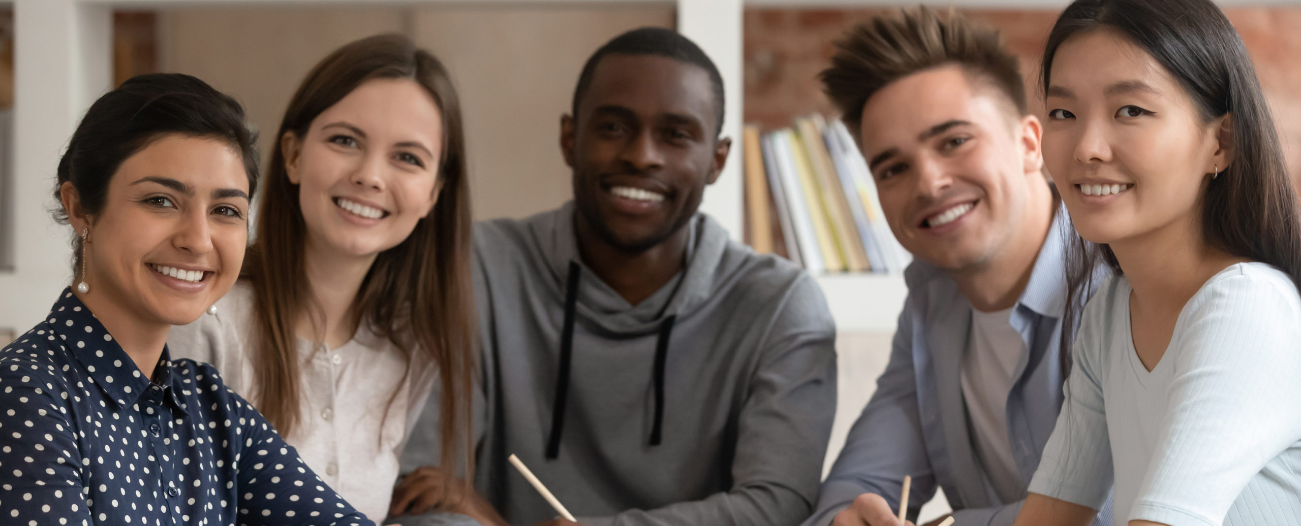 интернациональные студенты. адаптация иностранцев. иностранцы в российских вузах. учеба за границей. исследование иностранных студентов.